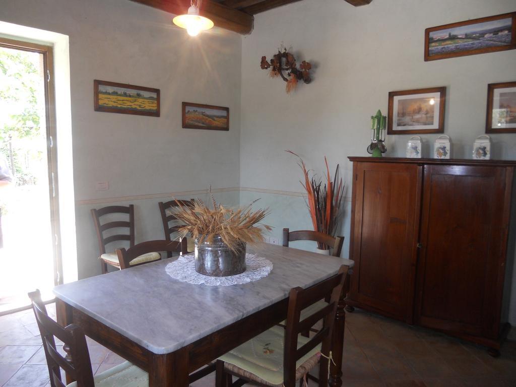 Agriturismo Tenuta Roccaccia Pitigliano Bagian luar foto